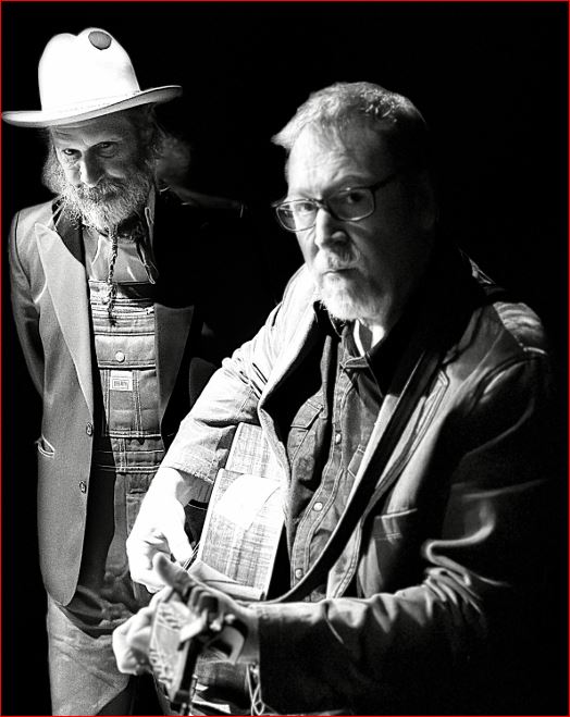 Tim Grimm and Sergio Webb – Bones of Trees — muziek in Ede