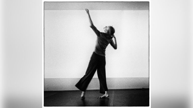 Workshop somatische dansimprovisatie, stem & beweging — theater in Ede